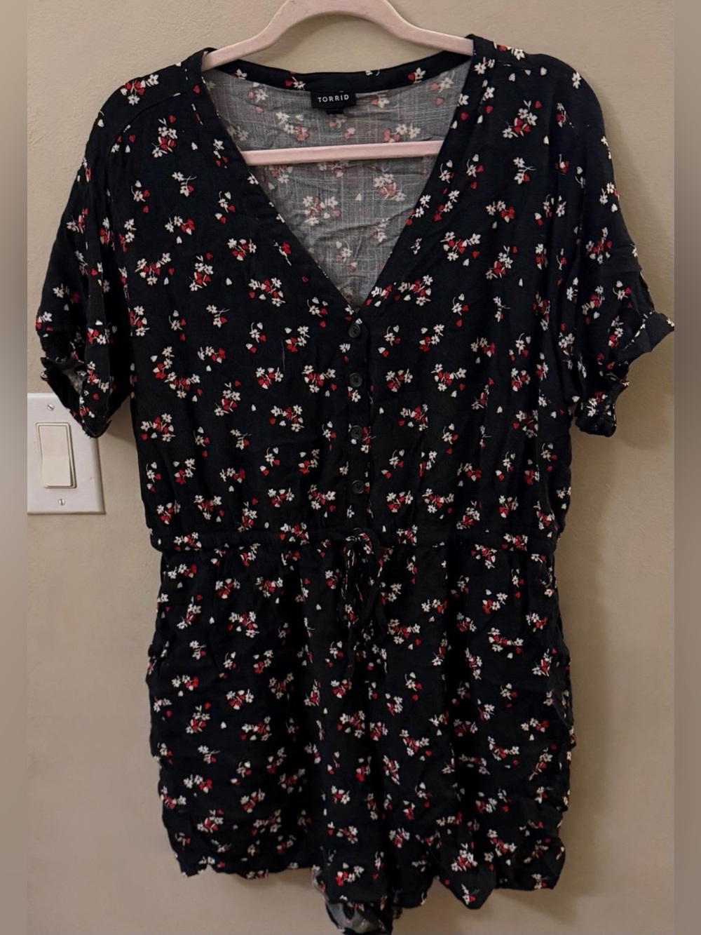 Torrid navy Floral Print Button Front Romper size 00
